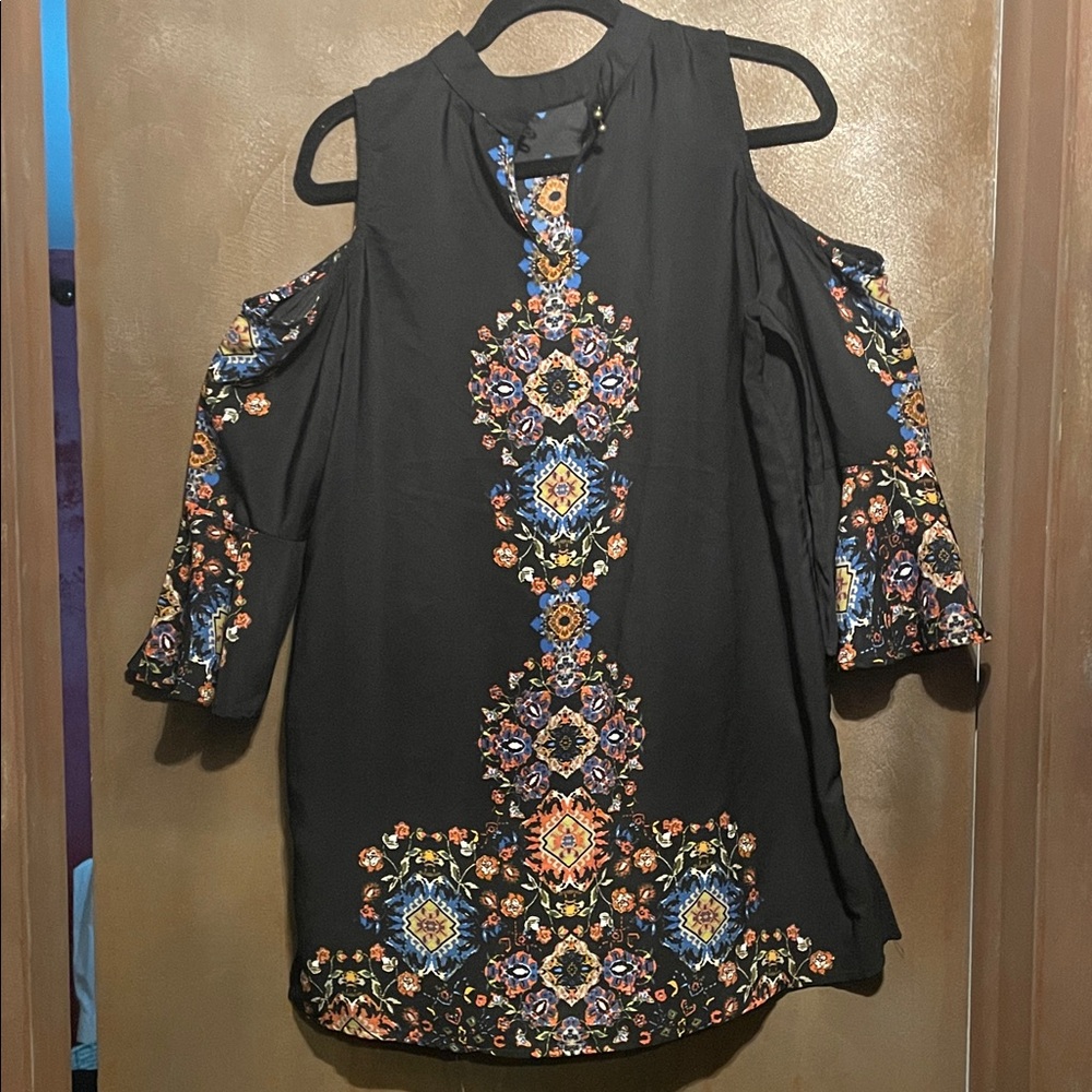 Meraki Black Floral Cold Shoulder Blouse - Picture 3 of 4